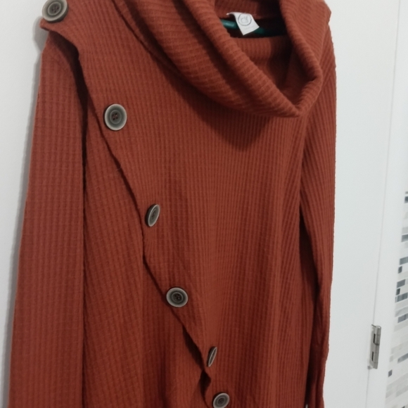 CY Fashions Burnt Orange Oversize Overlapping Long Sleeve Knit Sweater Buttons - Picture 16 of 16